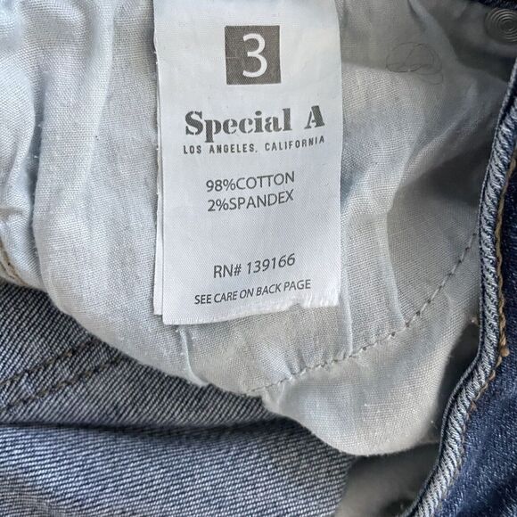 SPECIAL A Womens Distressed Denim Jeans EUC Raw Frayed Hem Front Slit Sz 3 27 - Picture 6 of 8